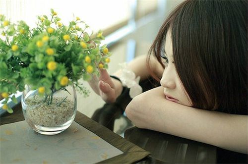 拍照(zhào)姿势大全 拍(pāi)照(zhào)姿势大全